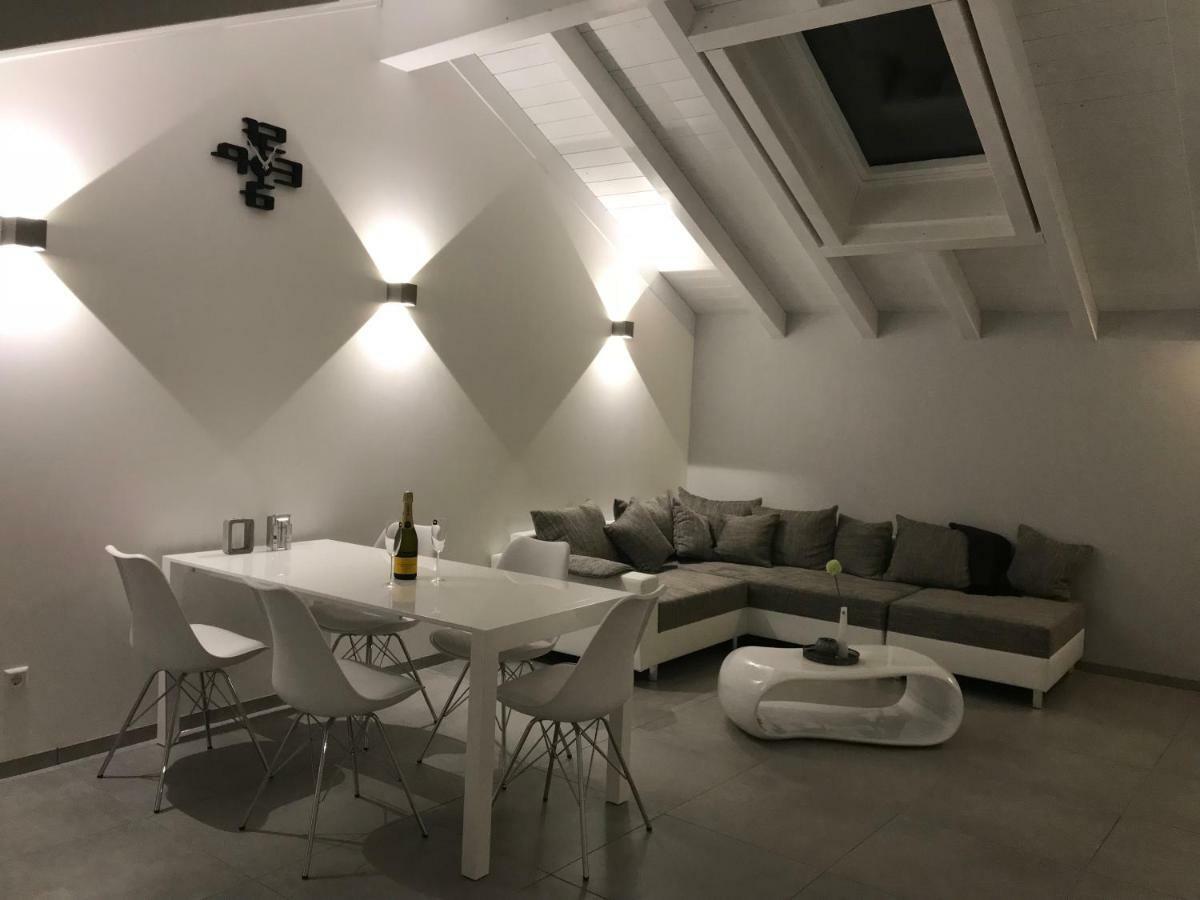 Appartamento Vittore Канобио Екстериор снимка